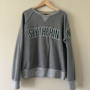 Harry Potter  Slytherin Universal Studios Sweatshirt  Medium Gray Green Snake
